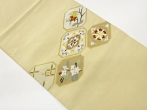 綴れ菱に花々模様織出し名古屋帯